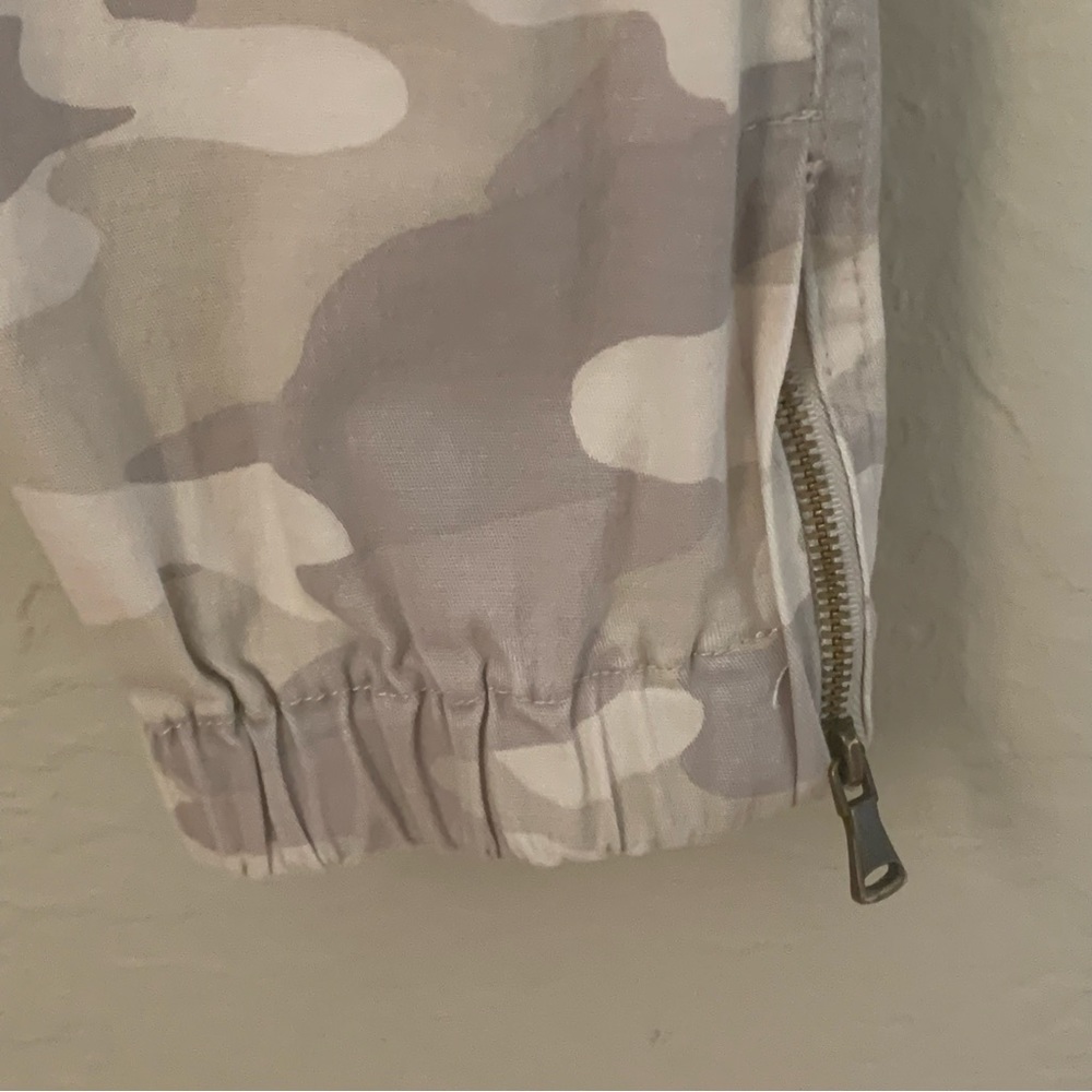 DEMOCRACY “Ab” Technology Camo Stretch Joggers Jeans Denim Size 10 - Picture 9 of 12